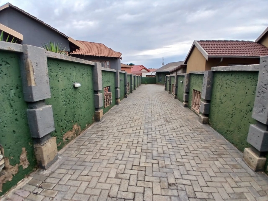 3 Bedroom Property for Sale in Tlhabane West North West